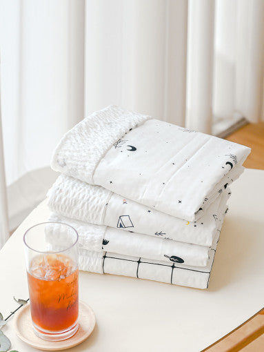 Dot & i Reversible Cool Blanket - COCONANA